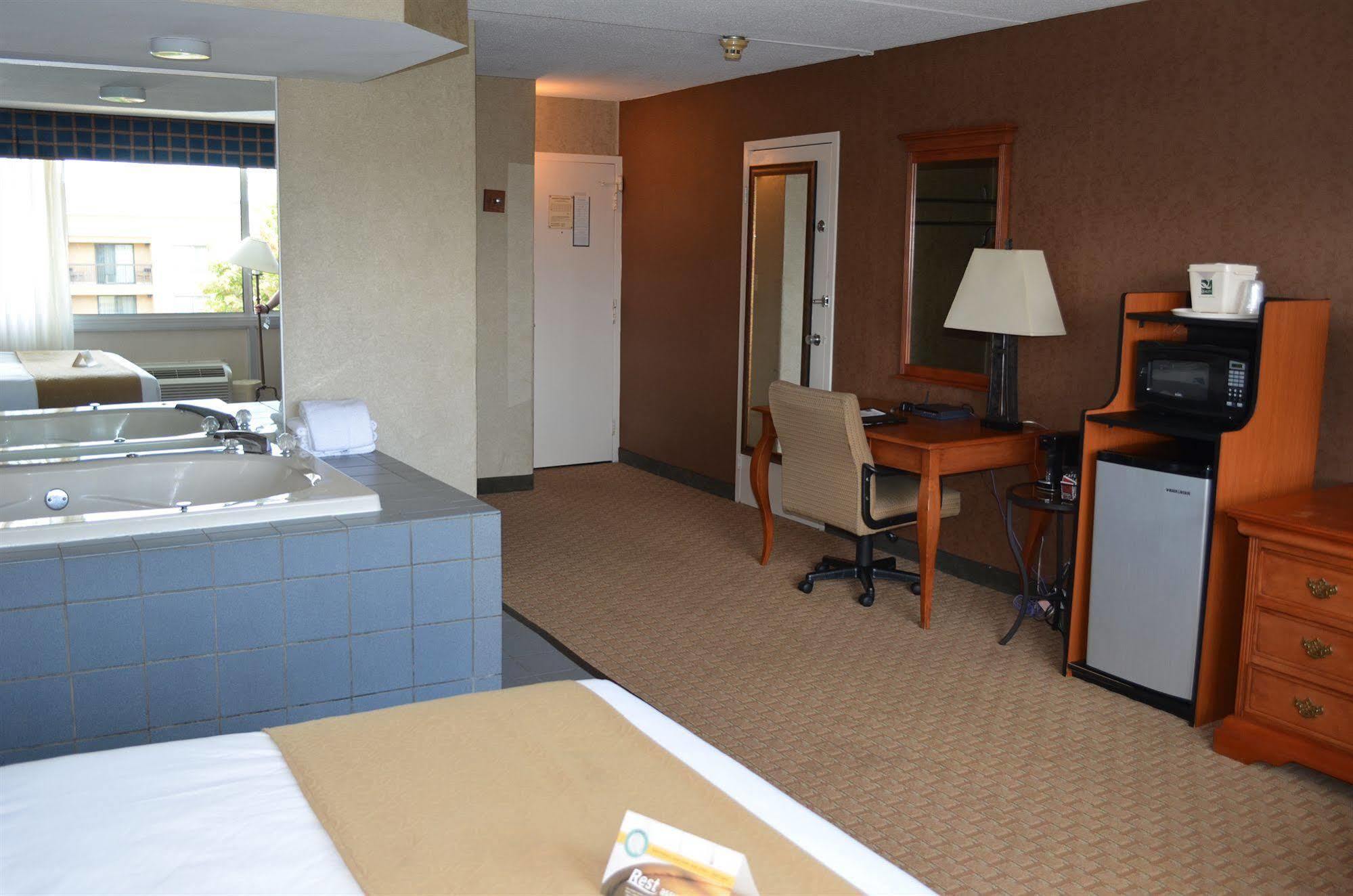 בקלי Quality Inn מראה חיצוני תמונה